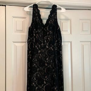 Women’s LOFT Black and Tan Sheath Dress V-Neck Sleeveless